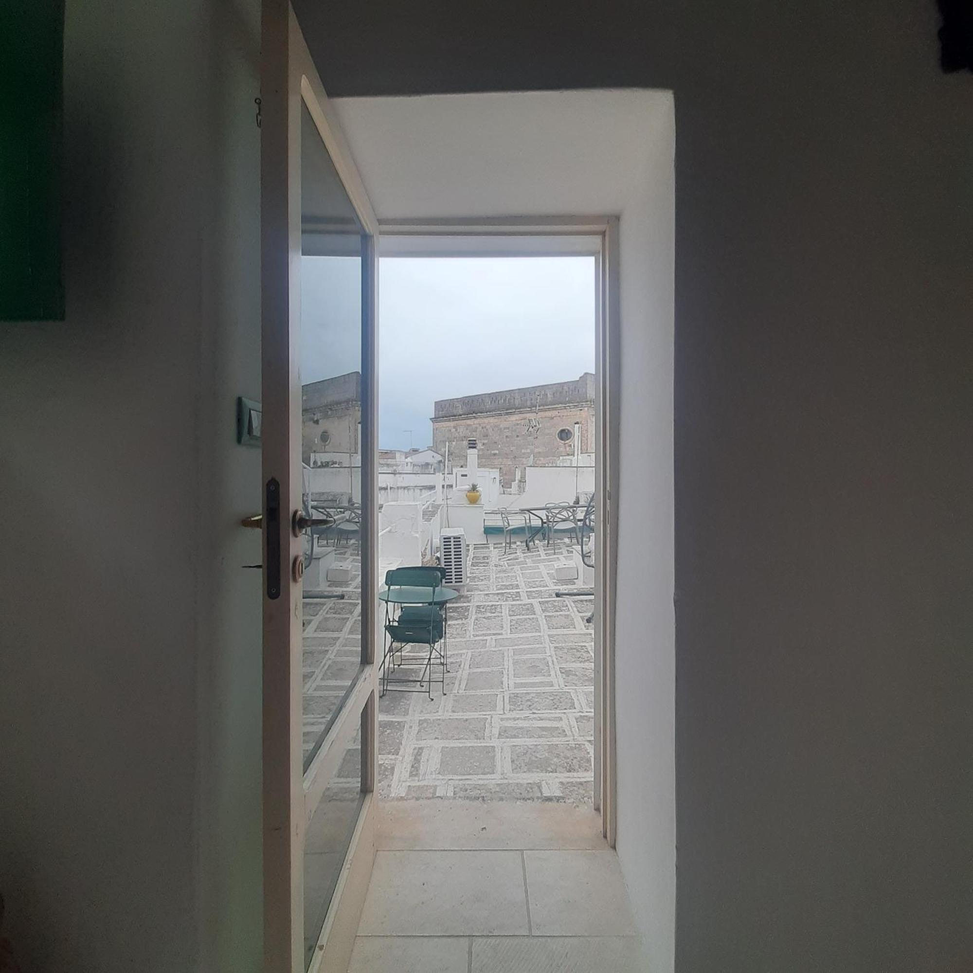 Dimora Lavinia Casa Vacanze Centro Storico Ostuni Exterior photo
