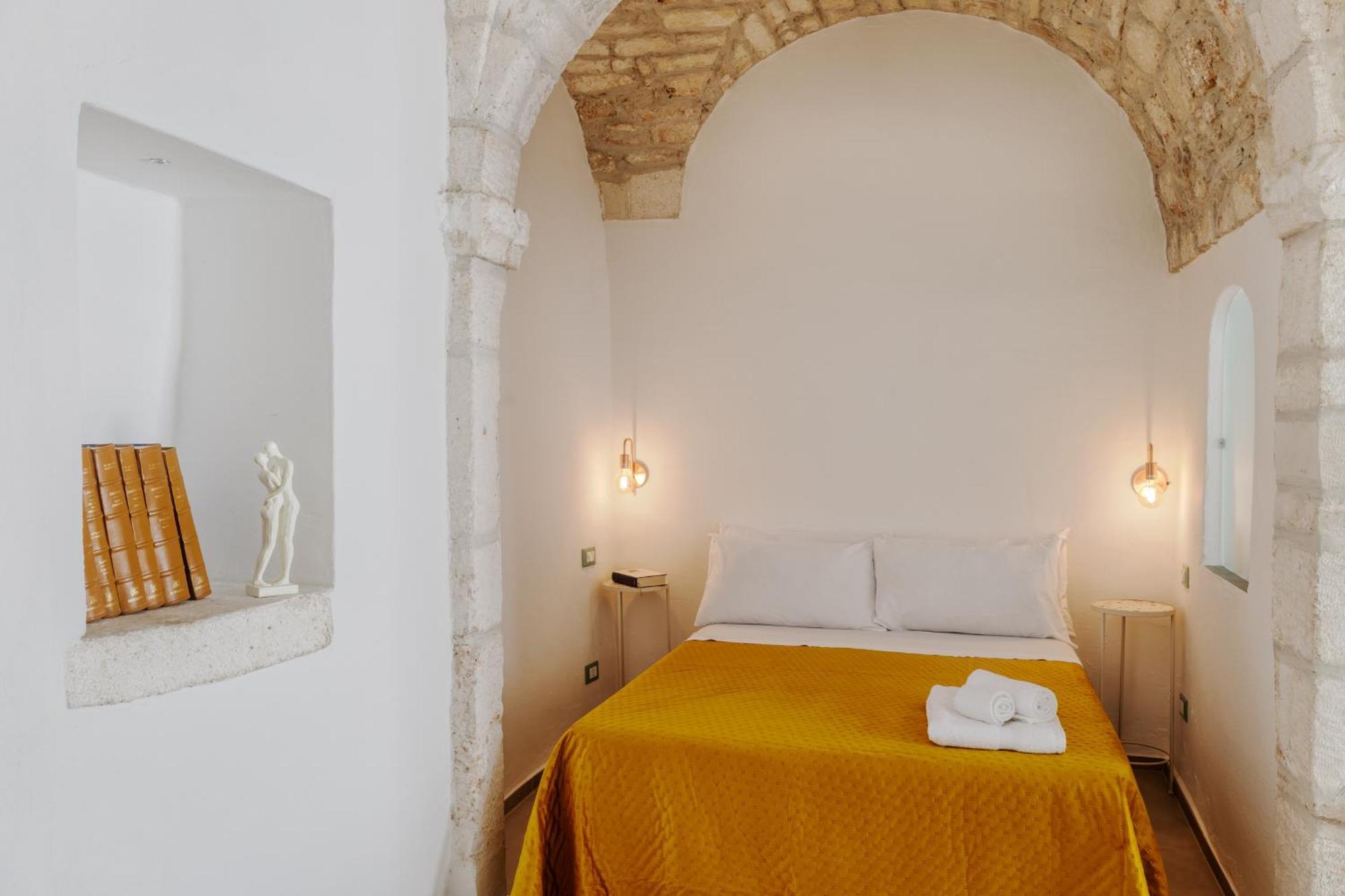 Dimora Lavinia Casa Vacanze Centro Storico Ostuni Exterior photo